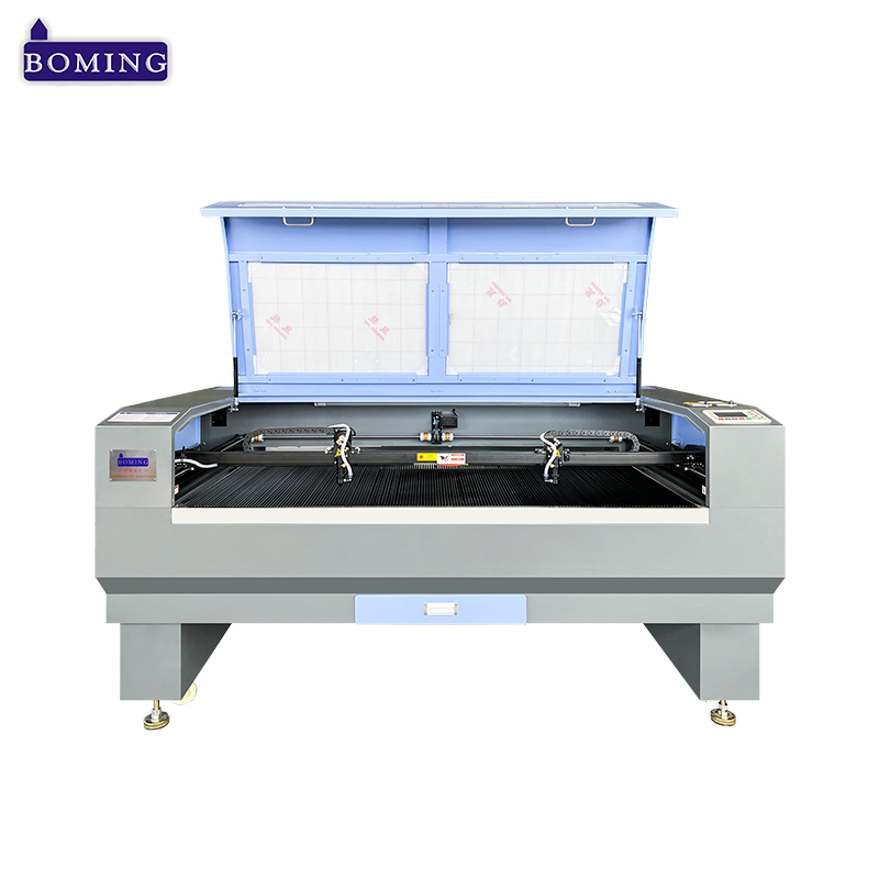 Máquina de corte a laser de contêiner 2*40HQ de carregamento a laser Boming para cliente Ecaudor
